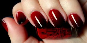 Escorpião Nail Arts degradê vermelho e preto