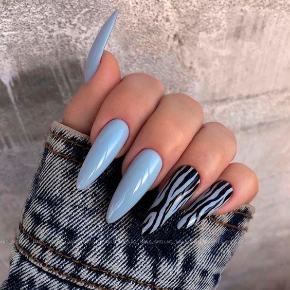 nail art longa