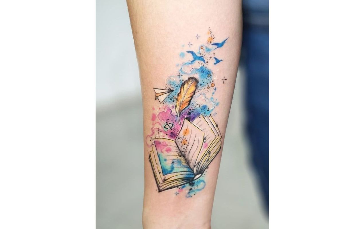 Ideias de tatuagens signo de Peixes - livros