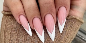 Unhas Stiletto Francesinha