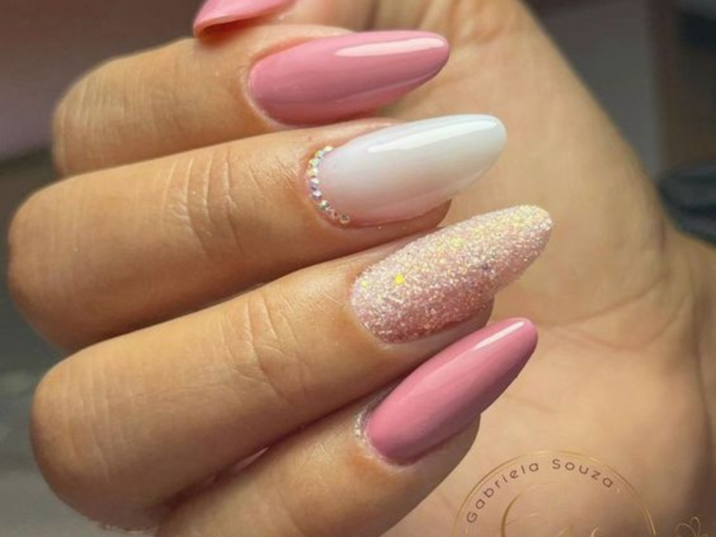 Unhas-Rosa-com-Branco-1024x768