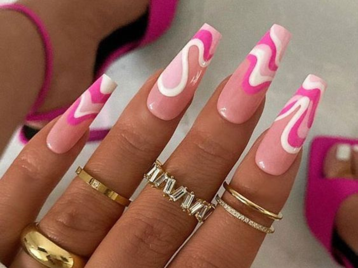 Unhas-Decoradas-em-Rosa-e-Branco