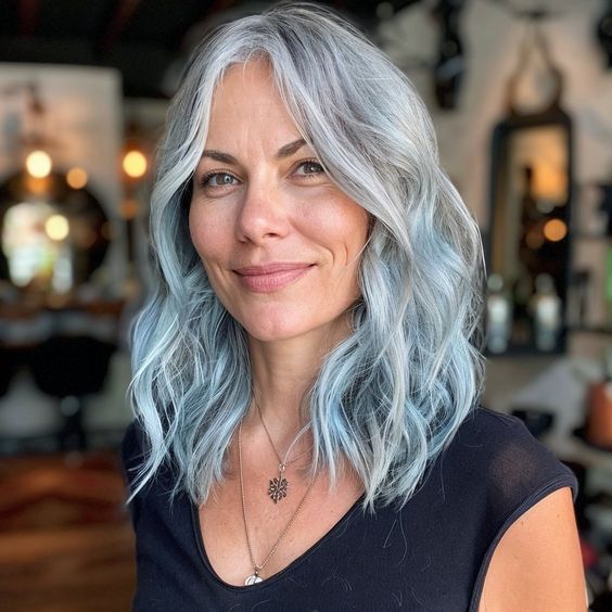 Cabelo Roxa (Pinterest) - cabelo colorido para mulheres de 50 anos