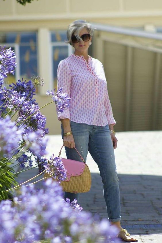 Jeans e Camisa (Pinterest) - Looks neutros para mulheres maduras