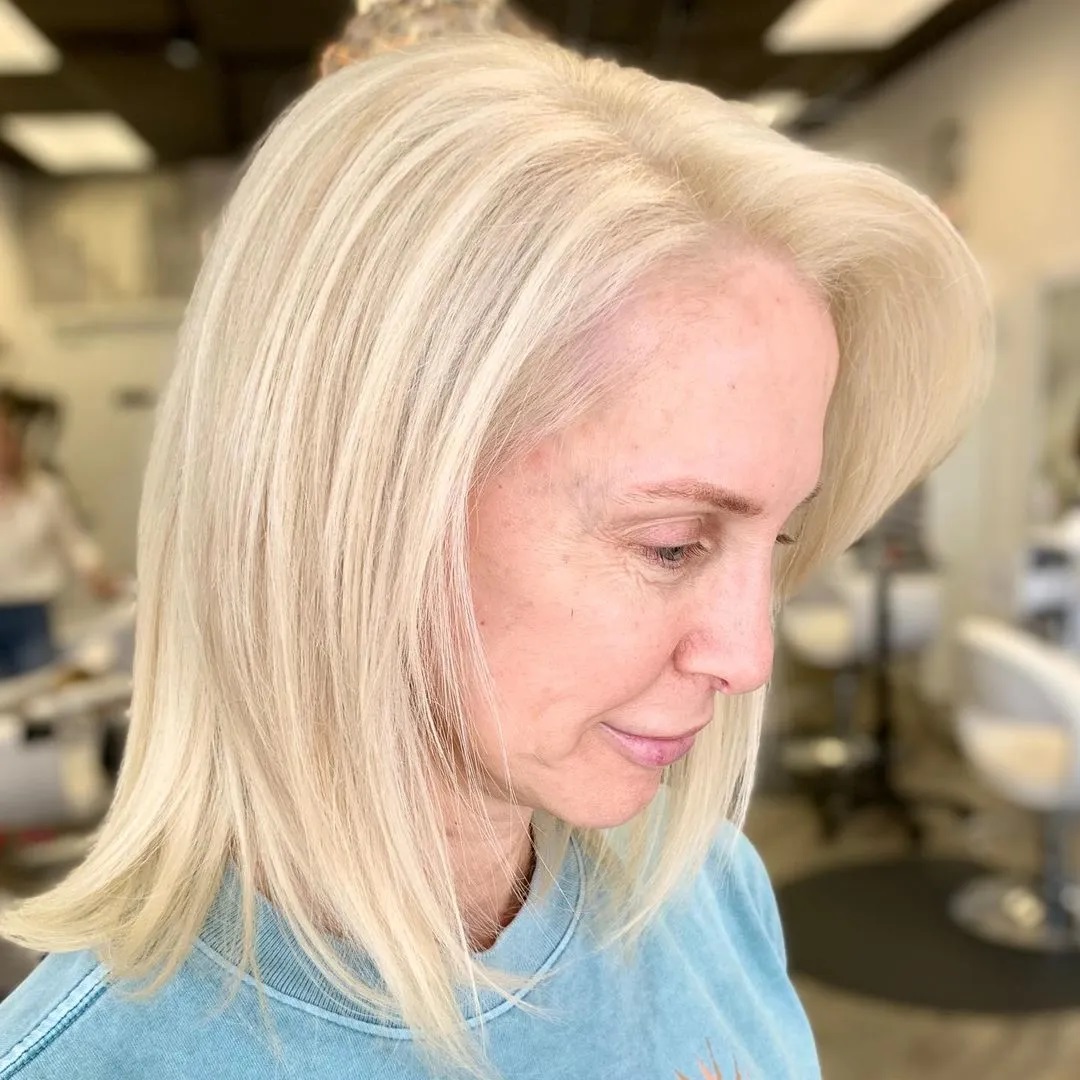 long bob clássico em mulher madura