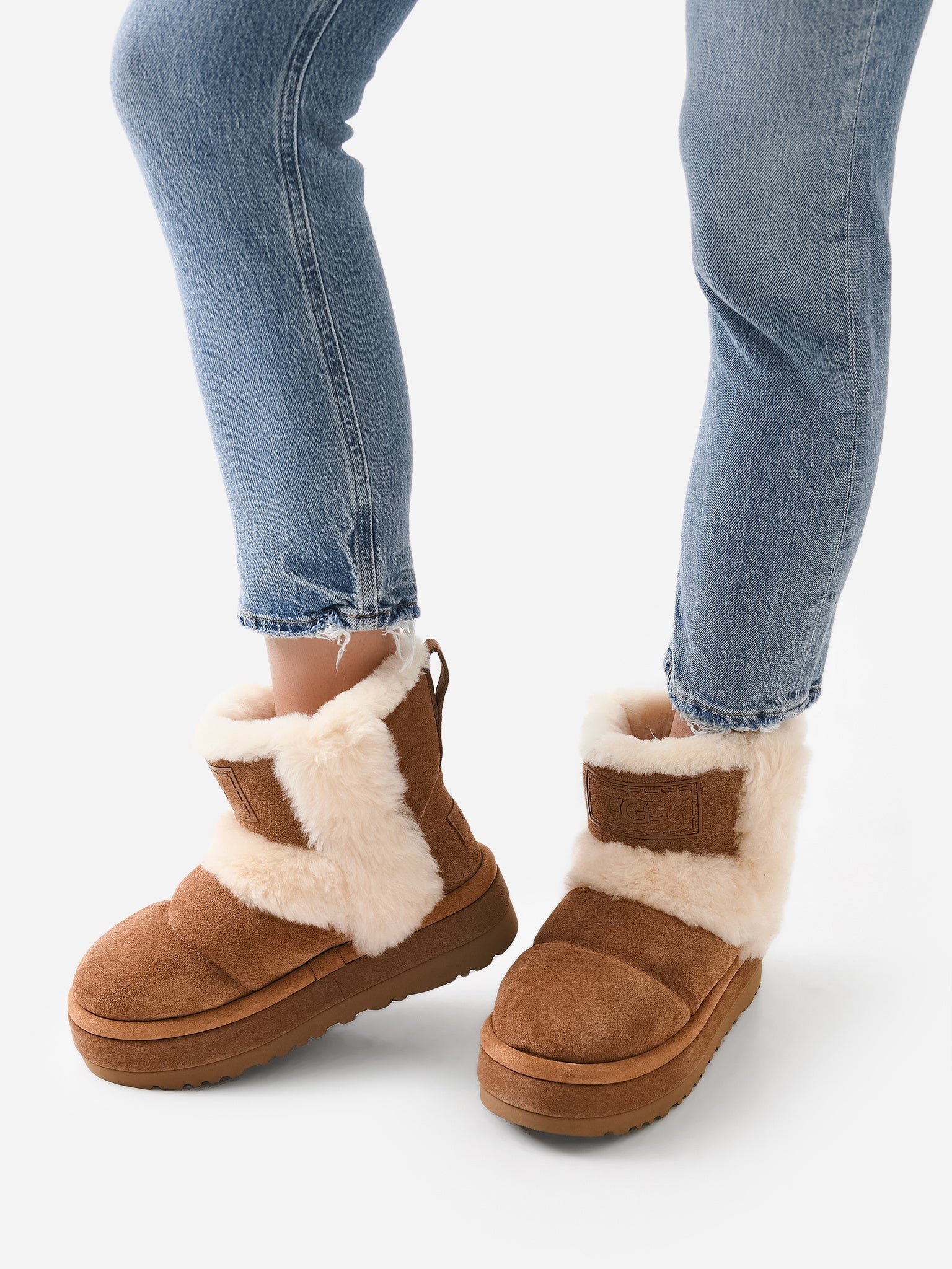 botas uggs com calça jeans